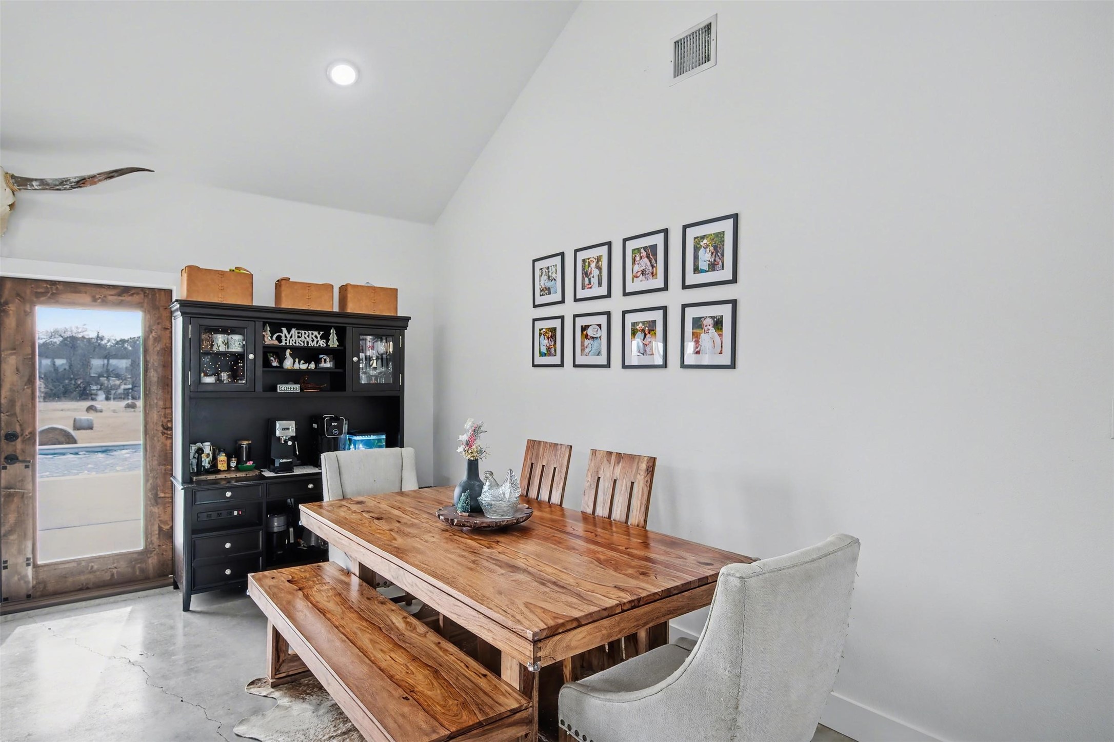 2011 County Road 1590 Alvord TX 76225