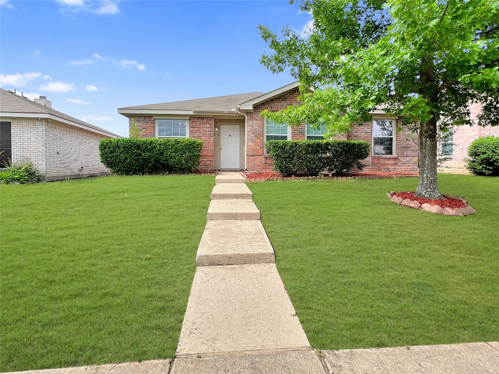 2310 Midbury Drive Lancaster TX 75134