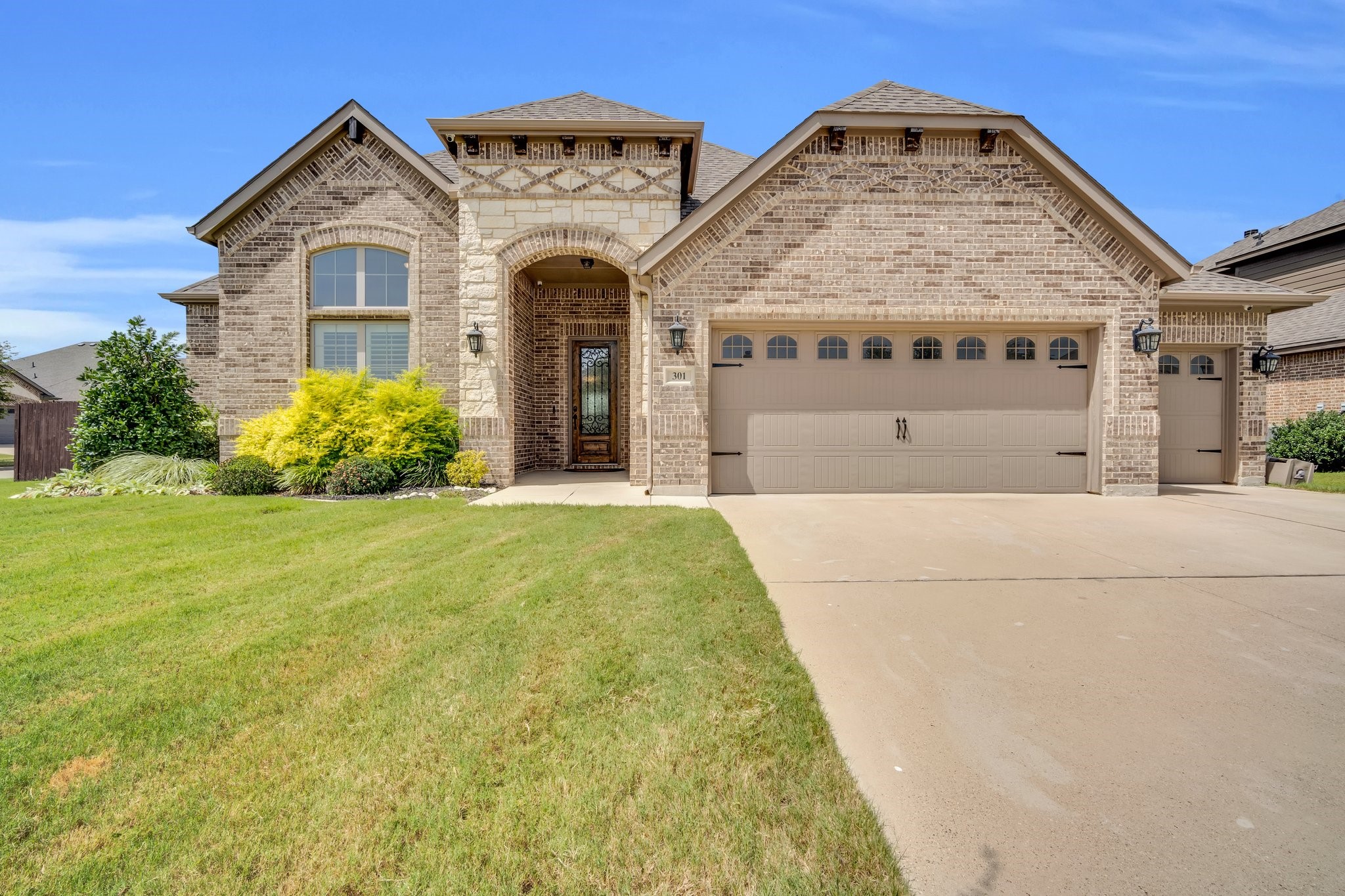 301 Strait Lane Waxahachie TX 75165