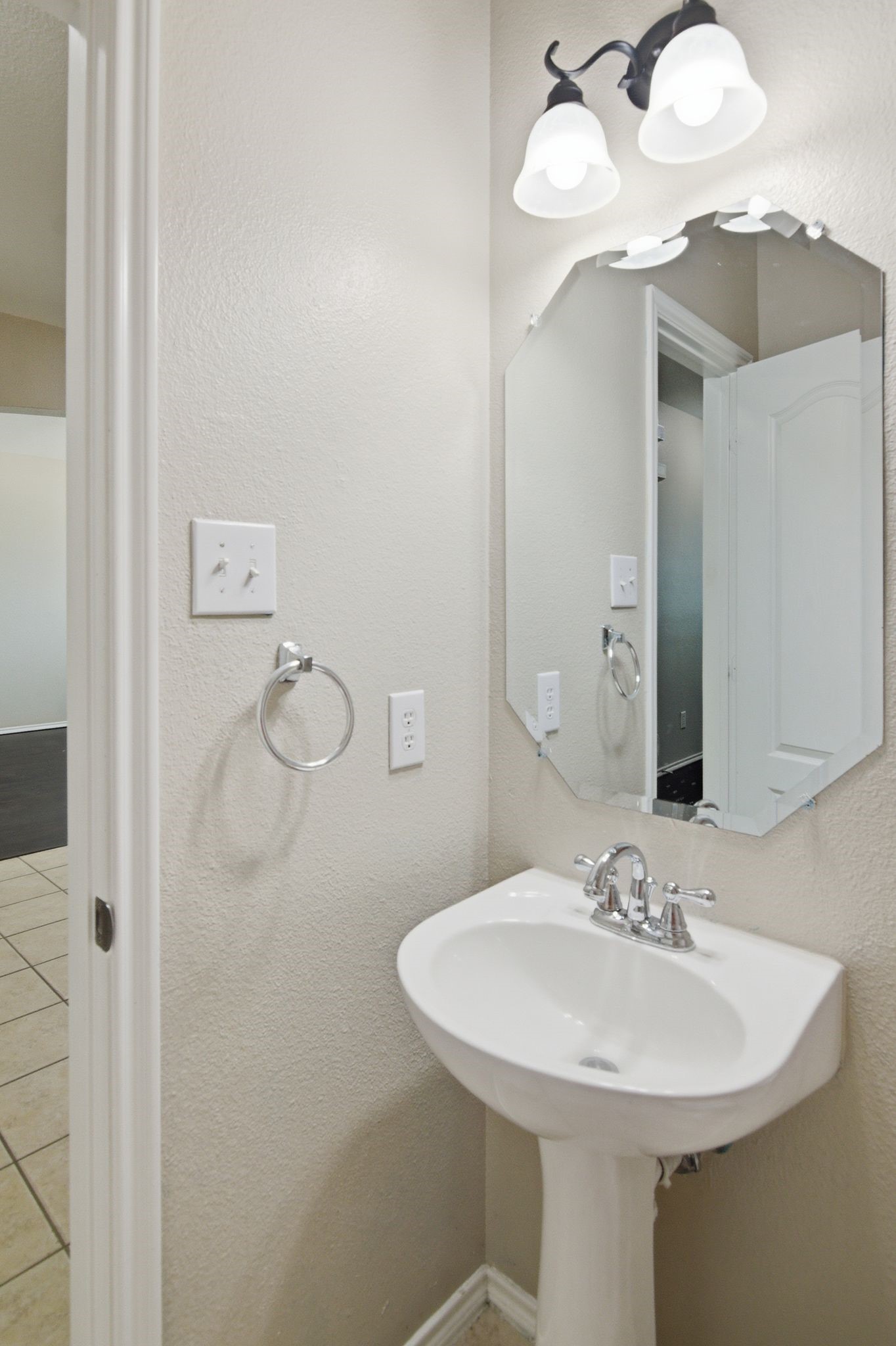 420 Sandy Creek Drive Fort Worth TX 76131