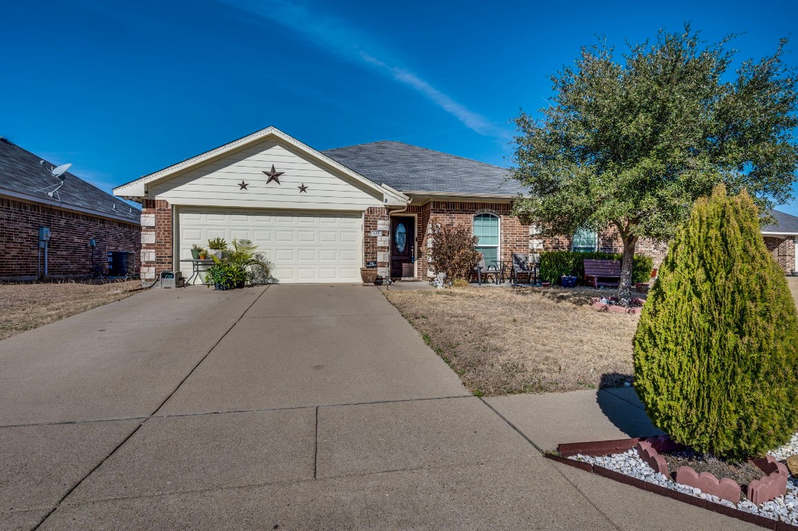 633 Antonio Lane Waxahachie TX 75165