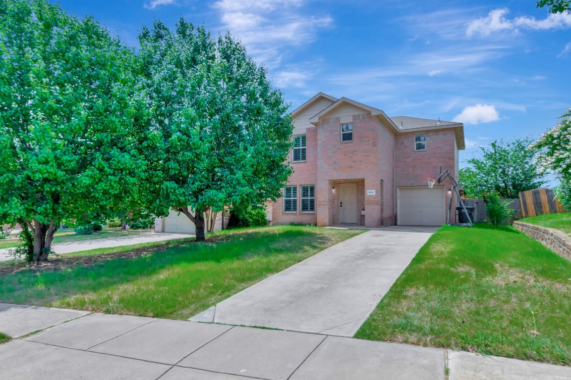 8016 Whitney Lane Fort Worth TX 76120