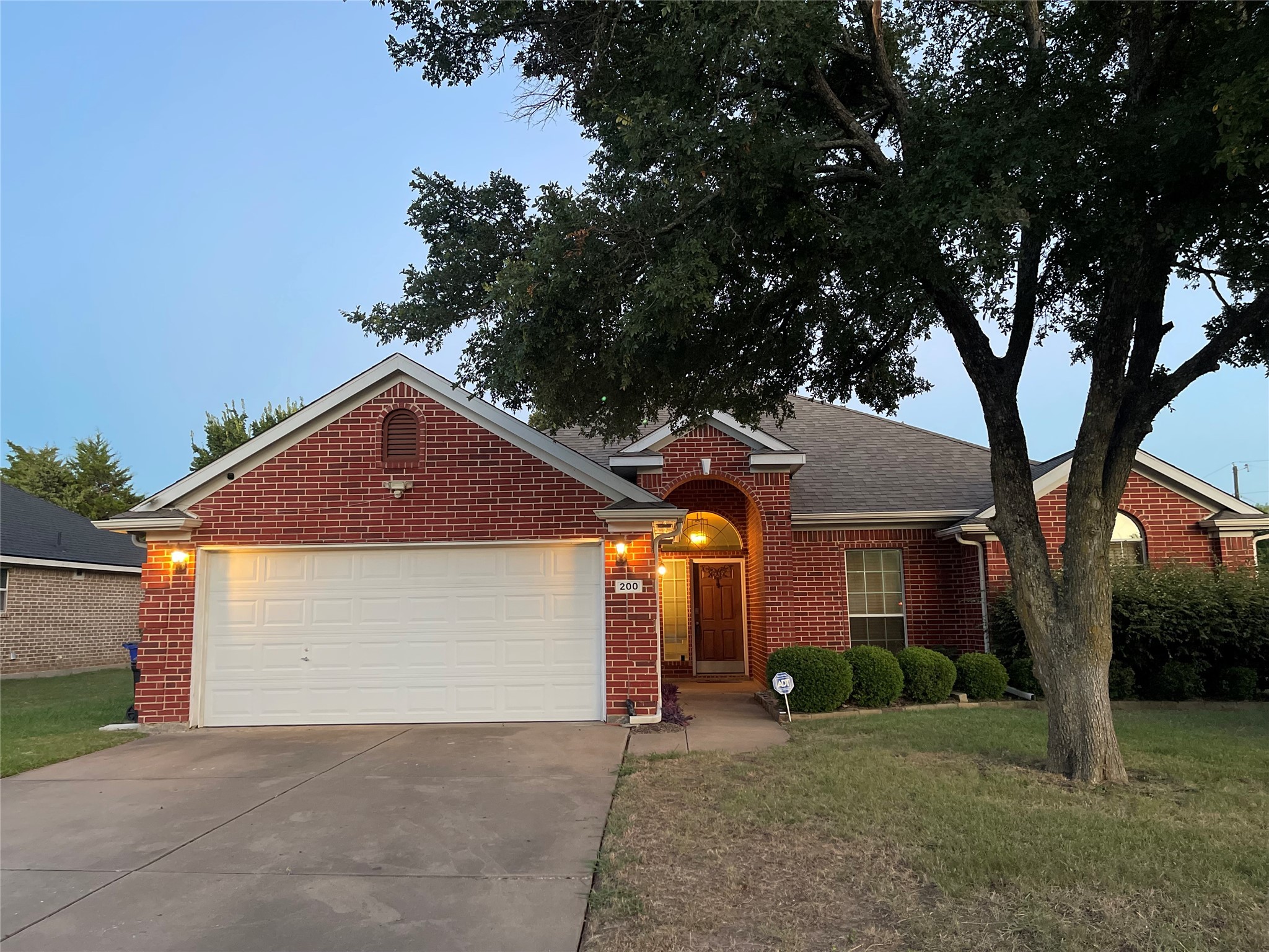 200 Country Meadow Court Mansfield TX 76063