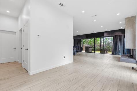 2021 Dennison Street Dallas TX 75212
