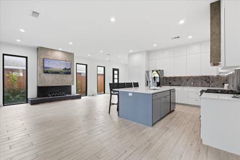 2021 Dennison Street Dallas TX 75212