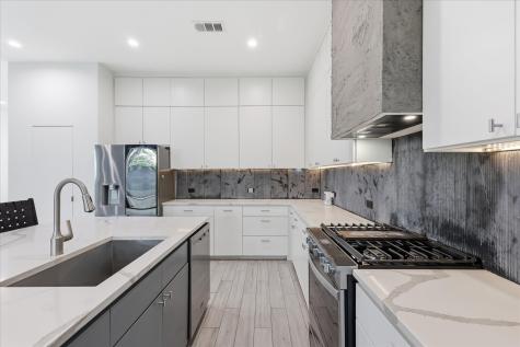2021 Dennison Street Dallas TX 75212
