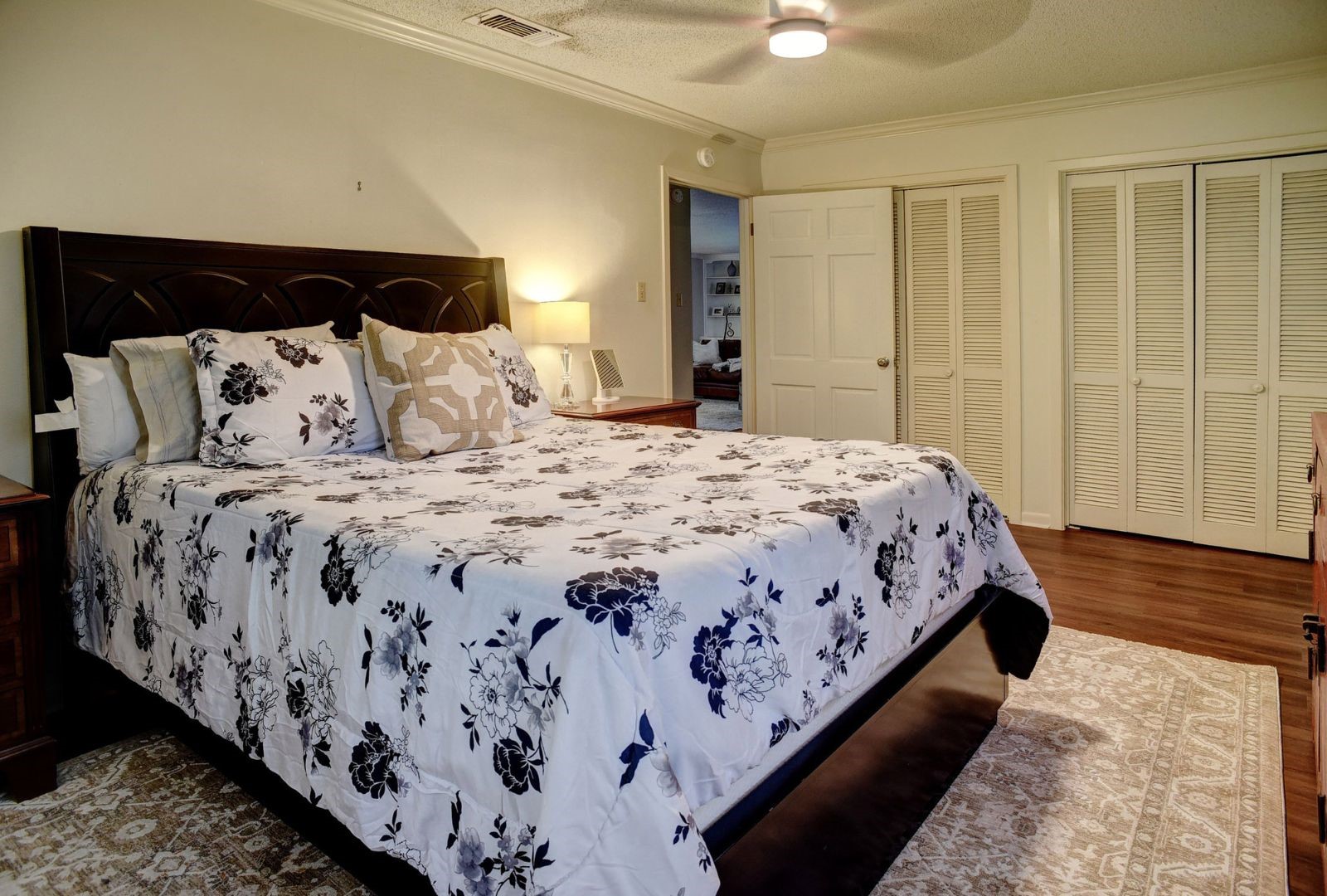 4703 Laguna Lane Austin TX 78746