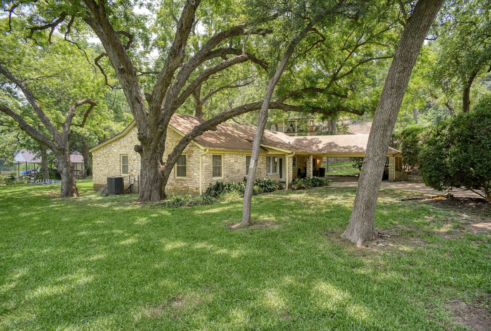 4703 Laguna Lane Austin TX 78746