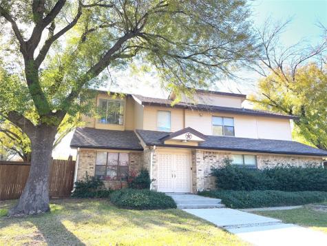 400 Castle Court Irving TX 75038