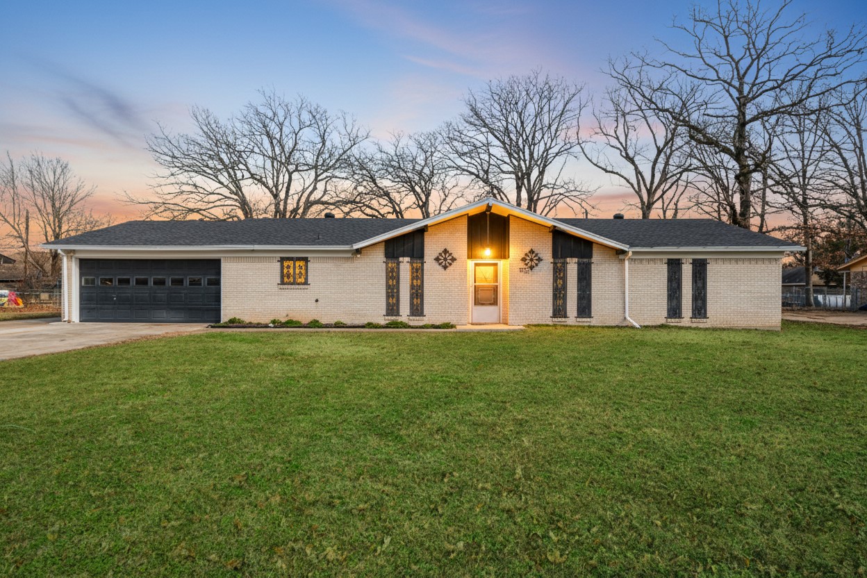175 45th Street SW Paris TX 75460