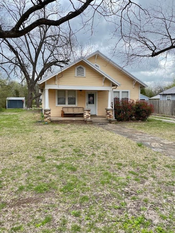 210 S Avenue M Clifton TX 76634