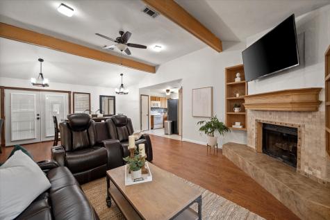 406 Lemon Drive Arlington TX 76018