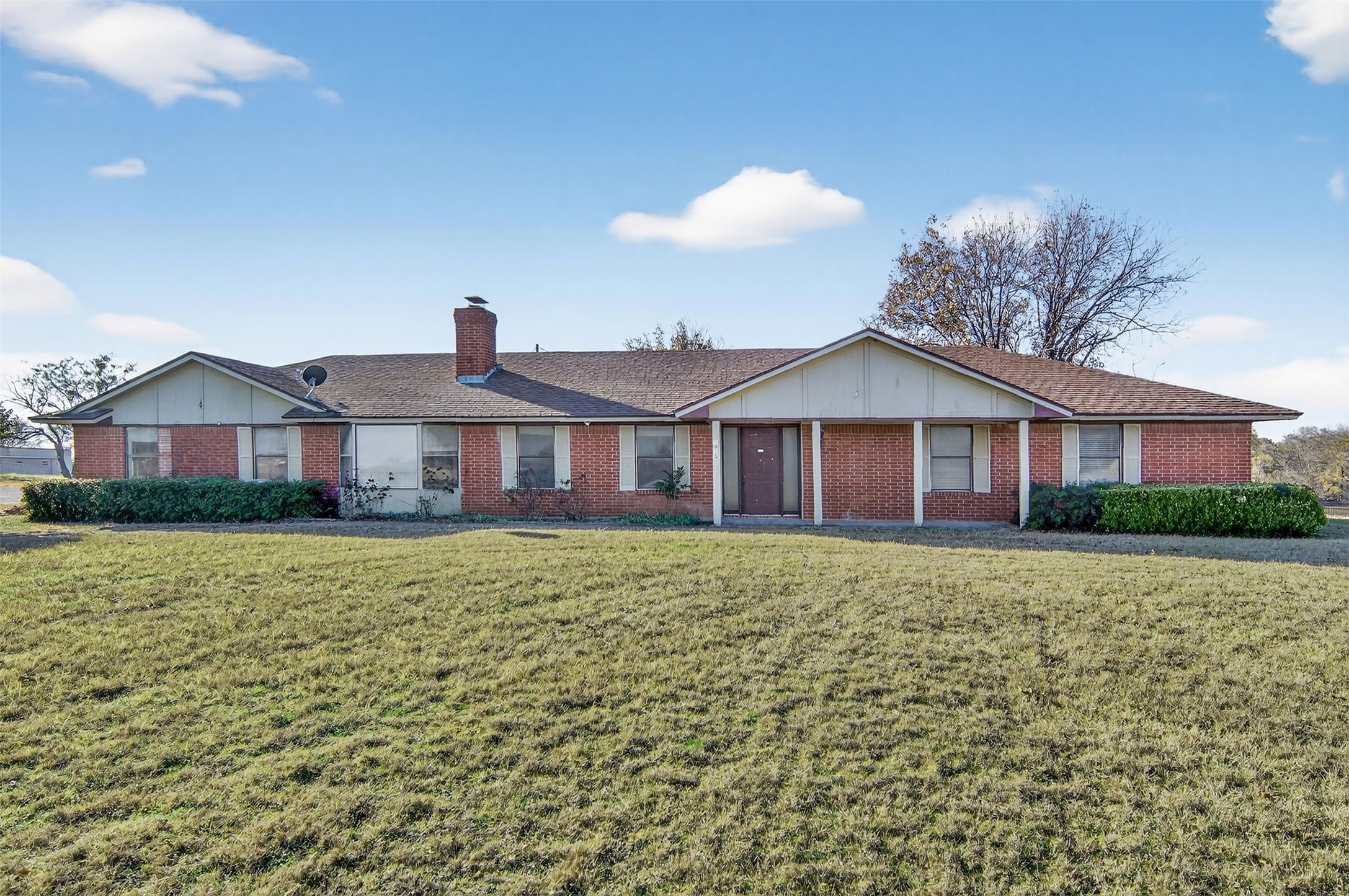 1055 Harmony Circle Weatherford TX 76087