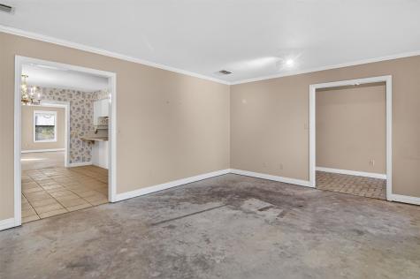 1055 Harmony Circle Weatherford TX 76087