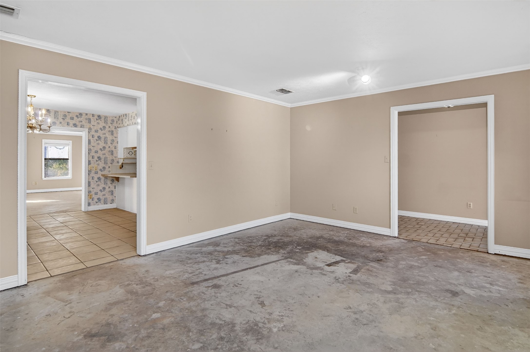 1055 Harmony Circle Weatherford TX 76087