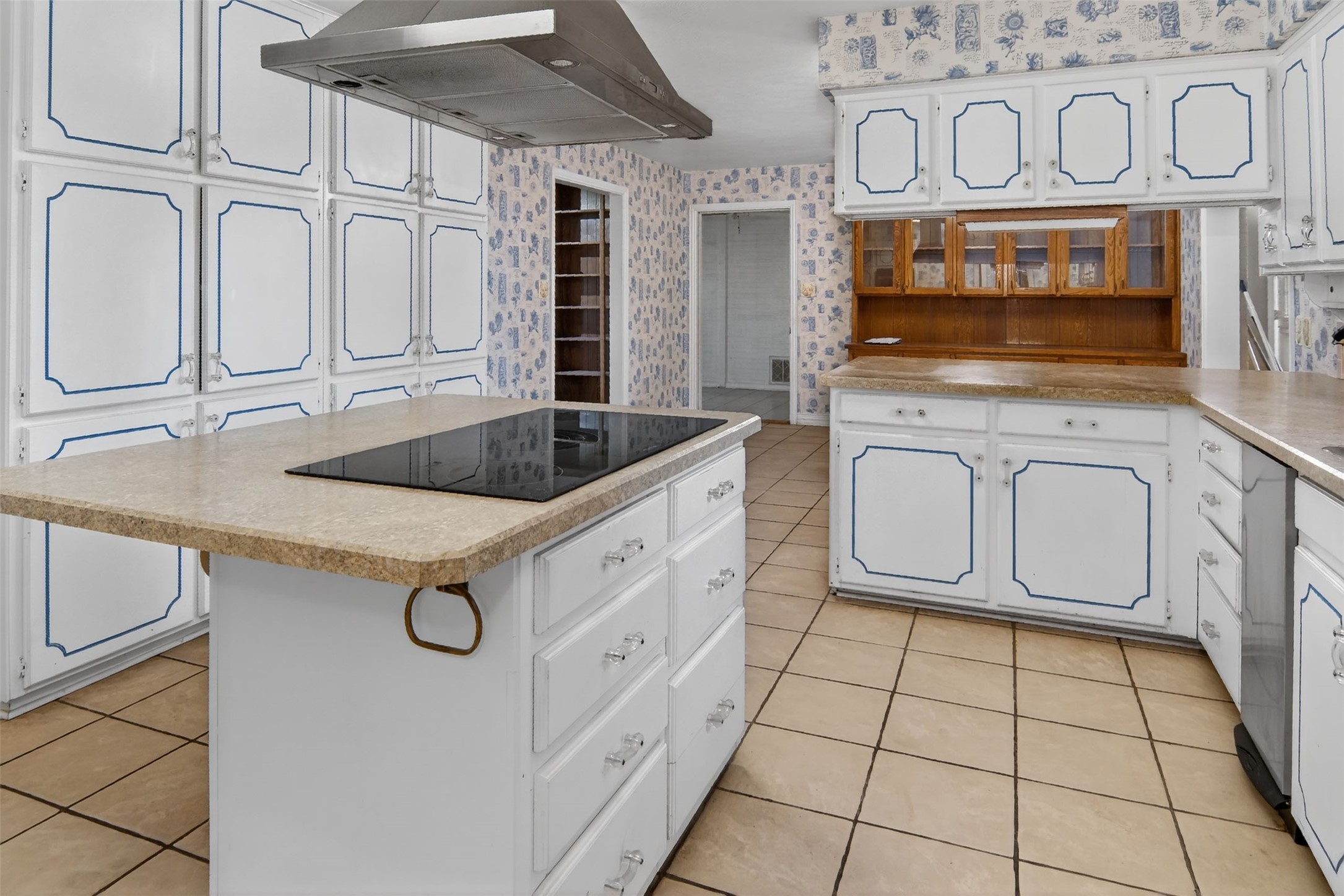 1055 Harmony Circle Weatherford TX 76087