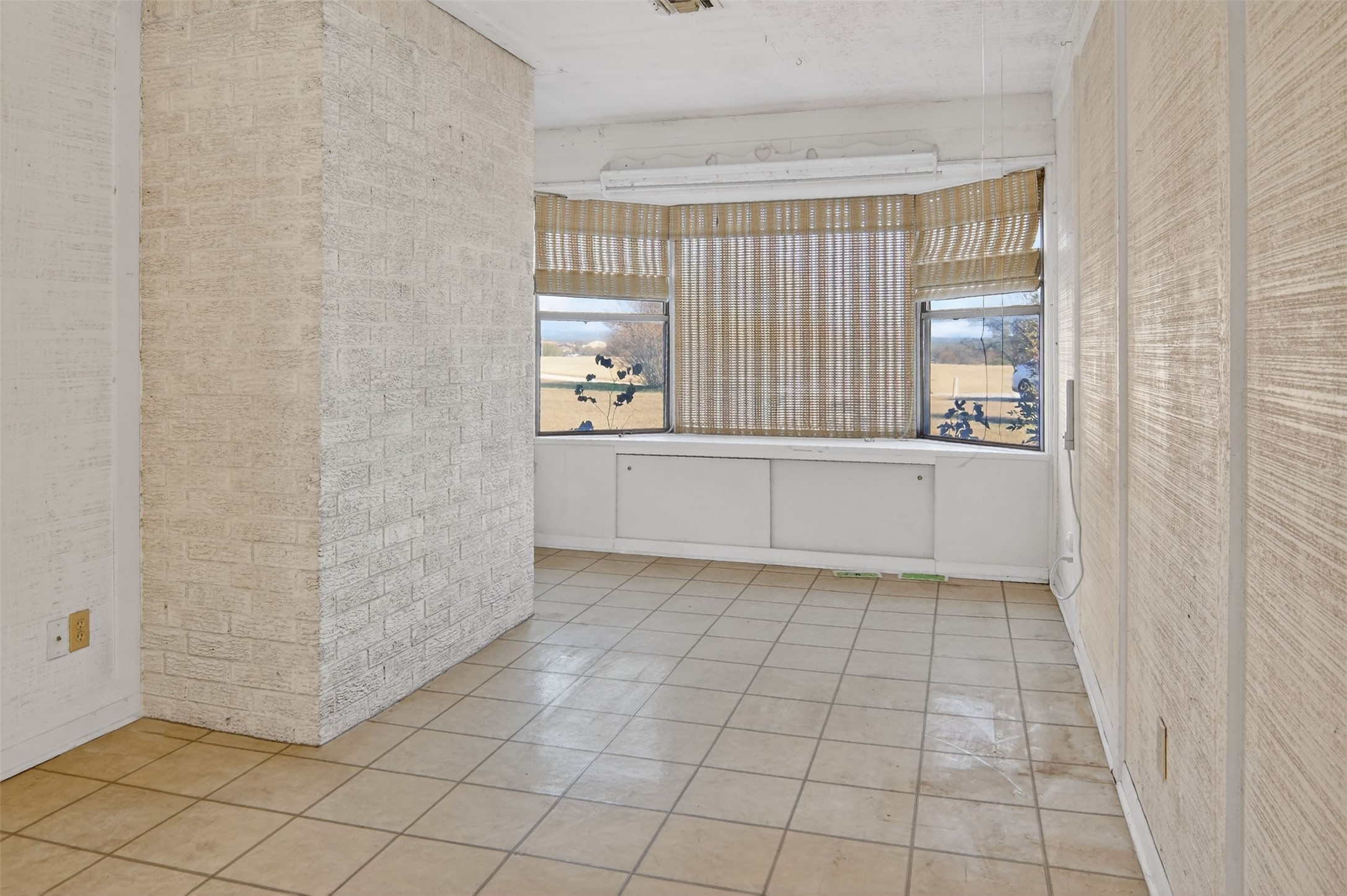 1055 Harmony Circle Weatherford TX 76087