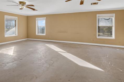 1055 Harmony Circle Weatherford TX 76087