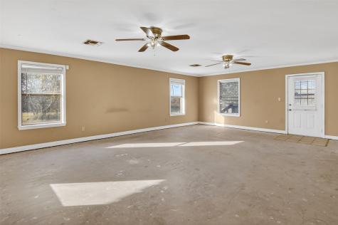 1055 Harmony Circle Weatherford TX 76087