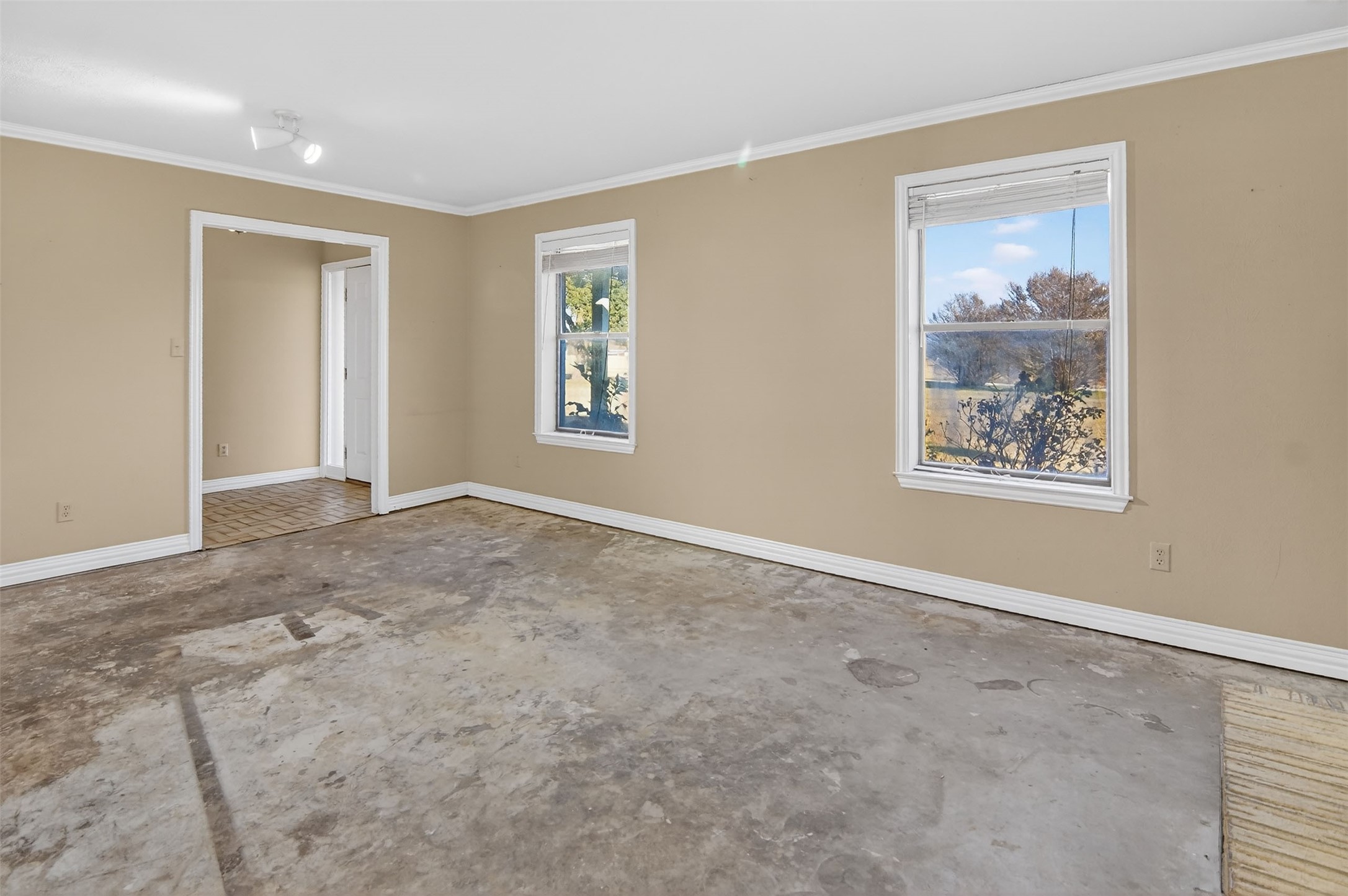 1055 Harmony Circle Weatherford TX 76087