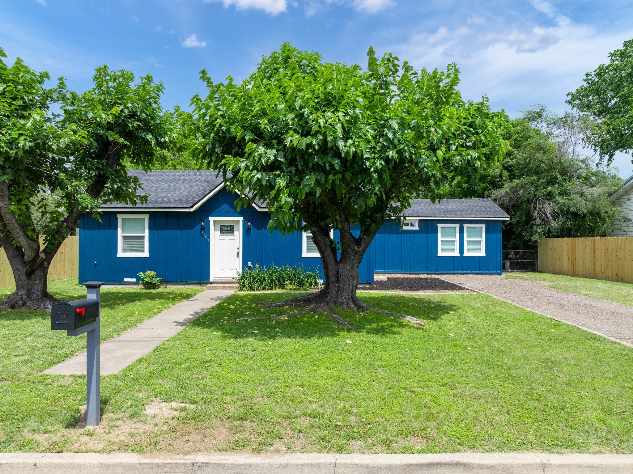 2520 Briarwood Lane Bellmead TX 76705