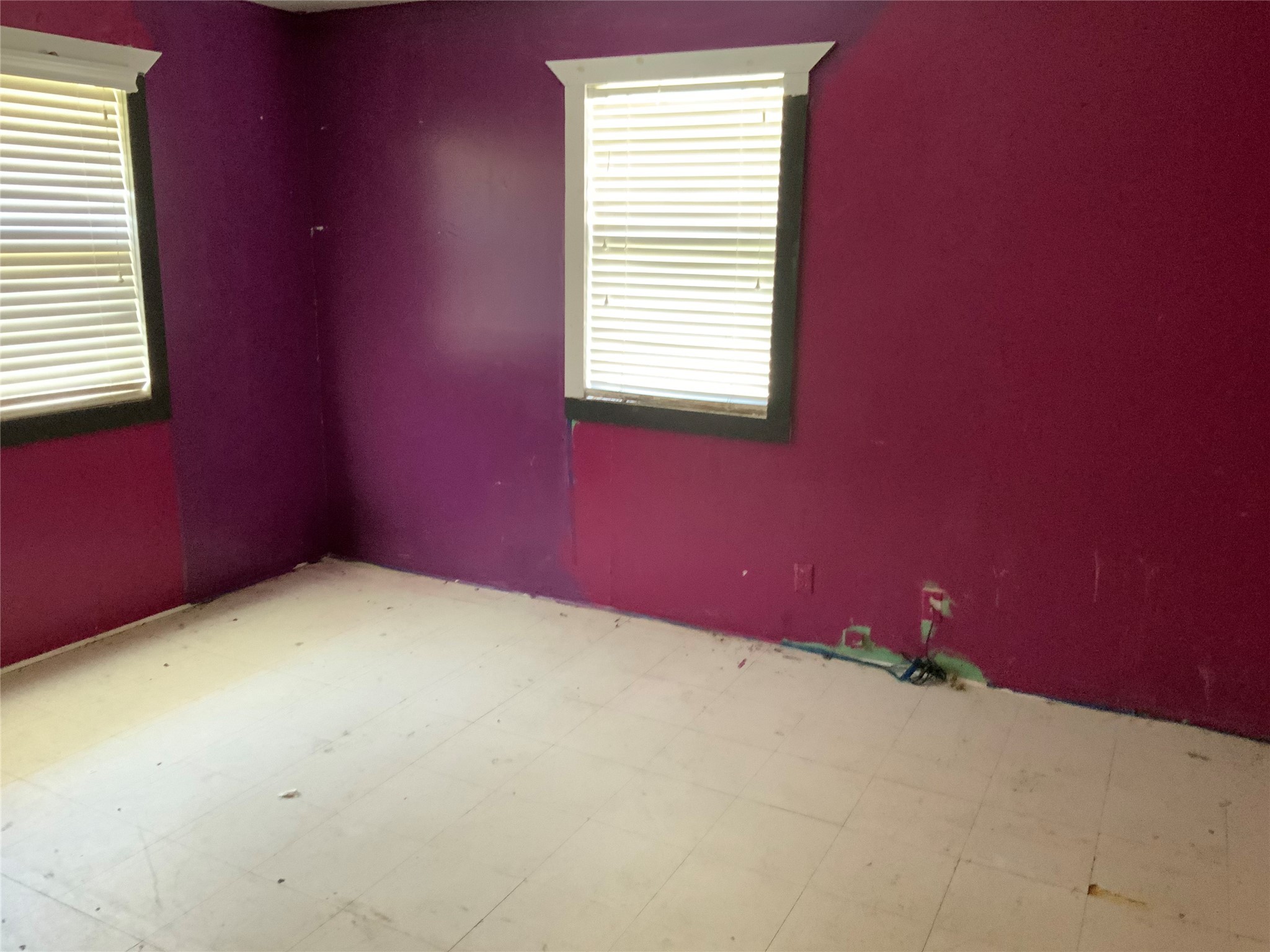 400 N Weaver Street Gainesville TX 76240