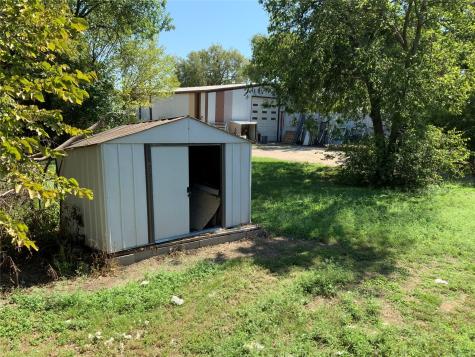 400 N Weaver Street Gainesville TX 76240