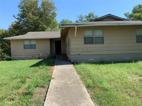 400 N Weaver Street Gainesville TX 76240