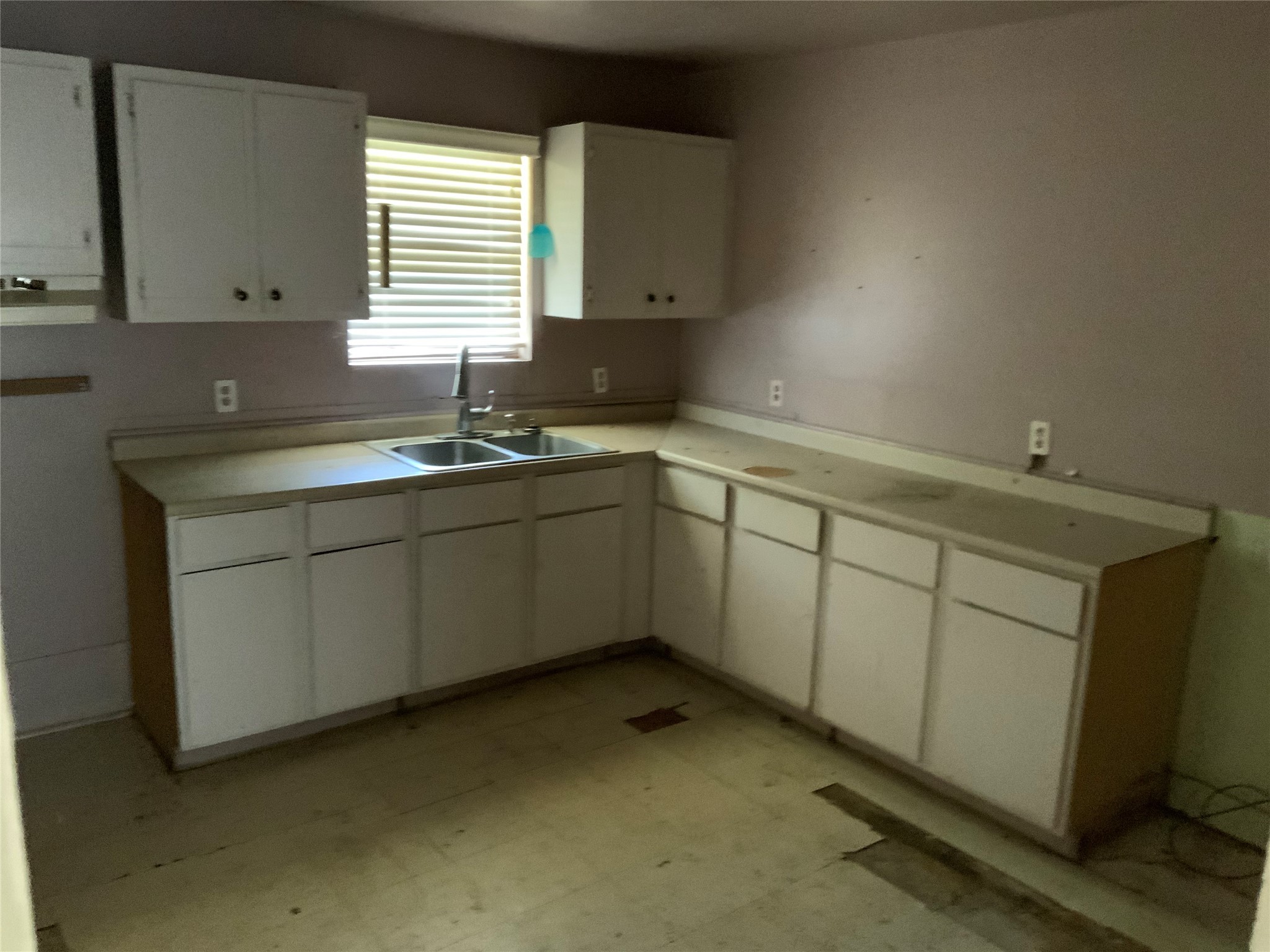 400 N Weaver Street Gainesville TX 76240
