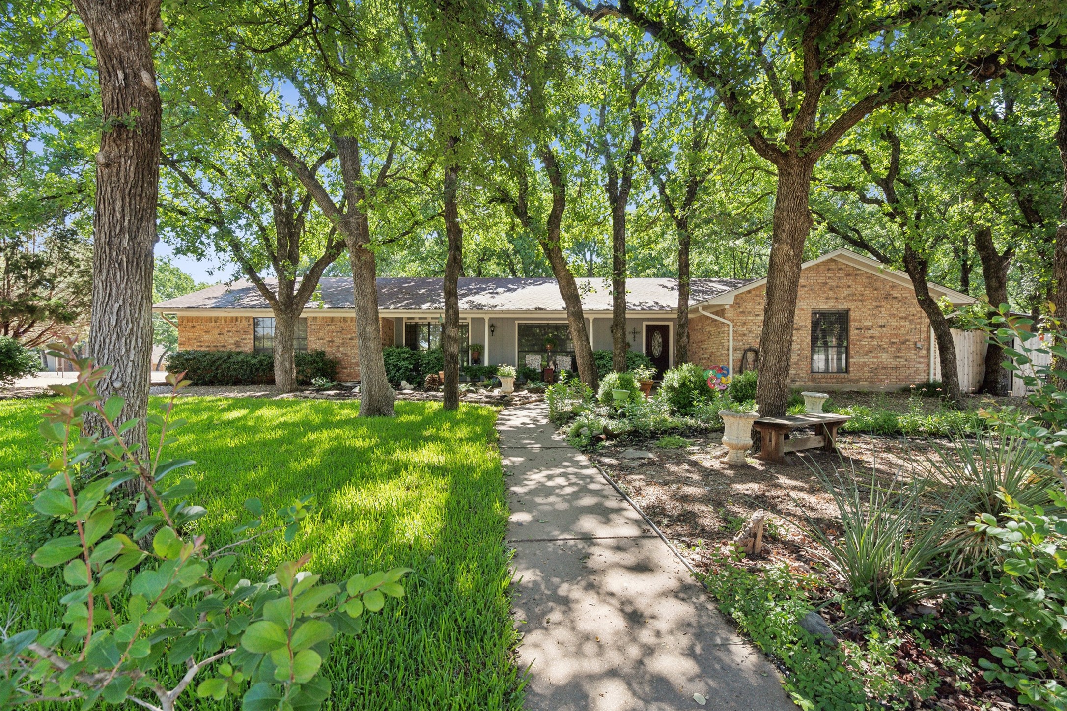 3924 Cimmaron Trail Granbury TX 76049