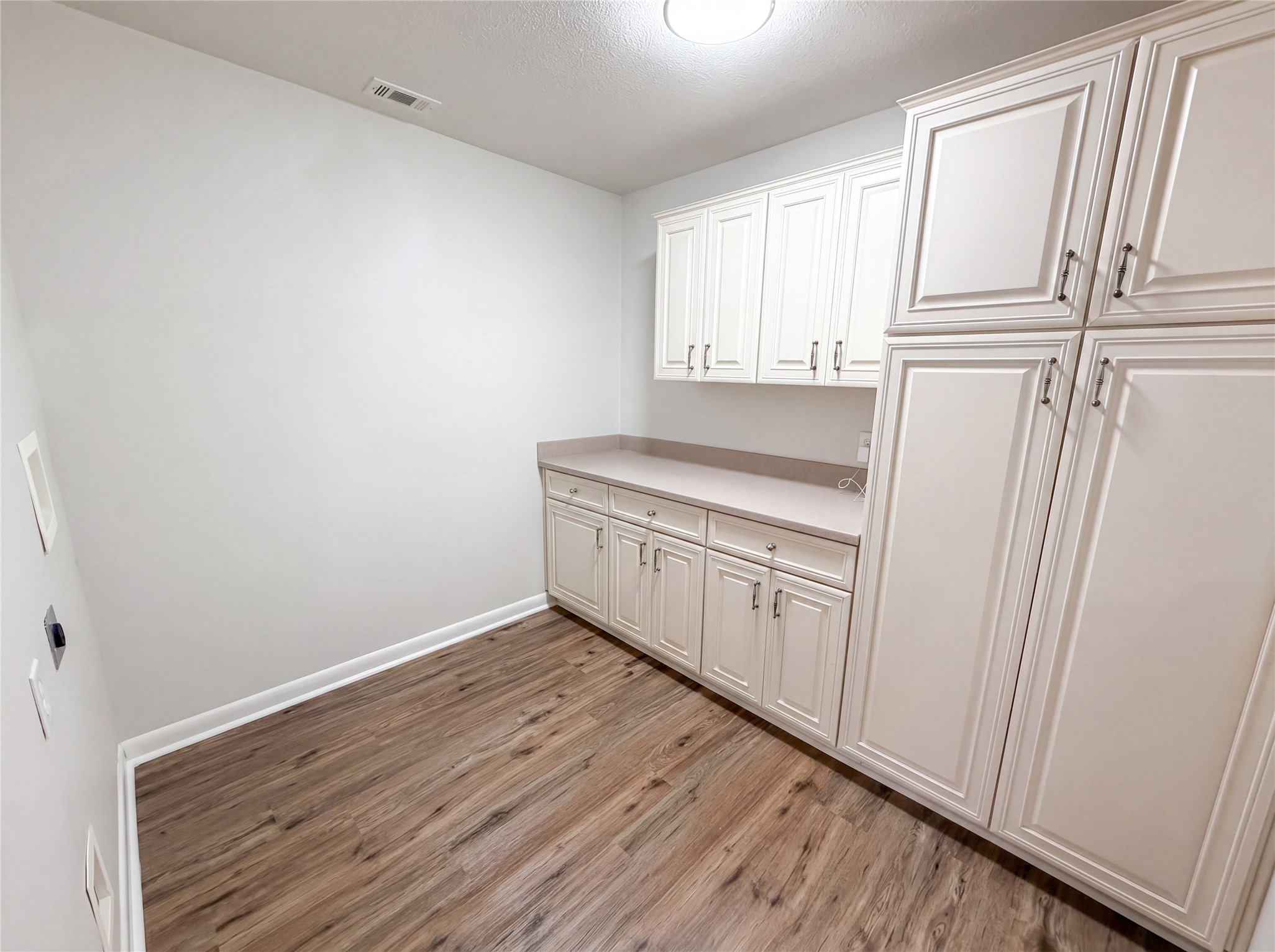 6878 Burwood Lane Dallas TX 75214