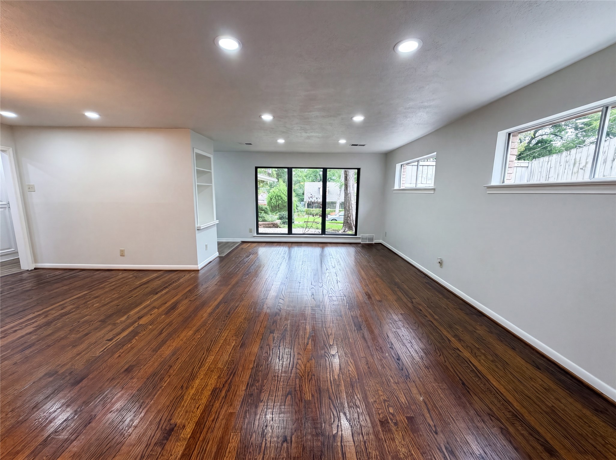 6878 Burwood Lane Dallas TX 75214