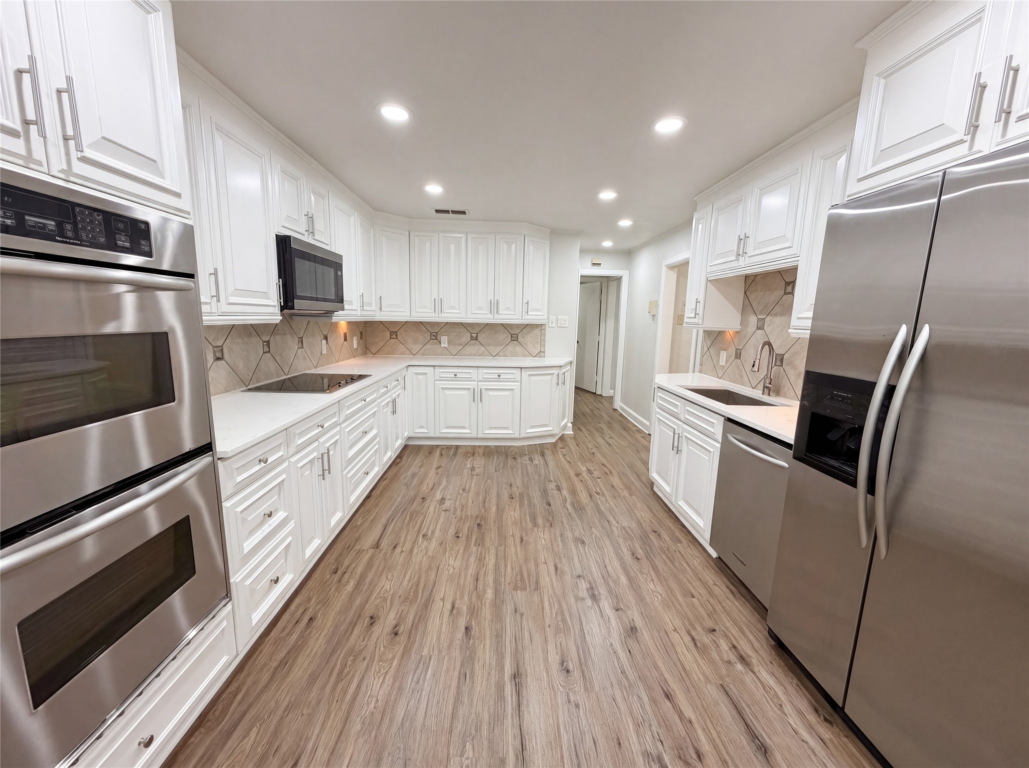 6878 Burwood Lane Dallas TX 75214