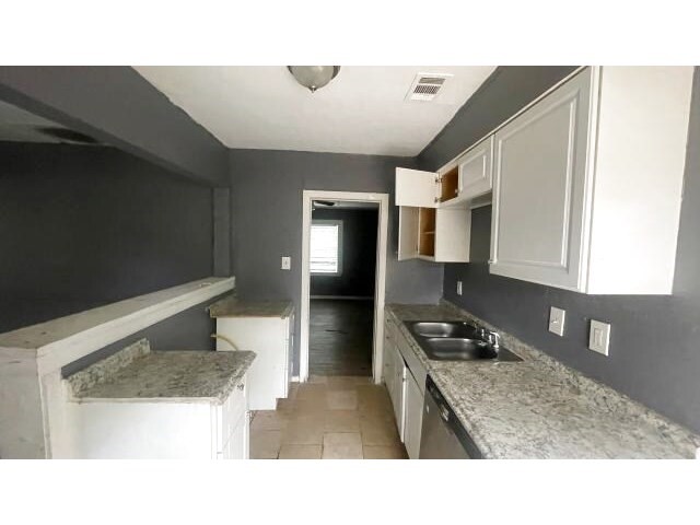 4518 Erath Street Fort Worth TX 76119