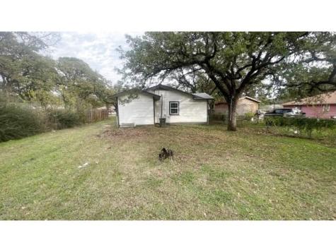 4518 Erath Street Fort Worth TX 76119