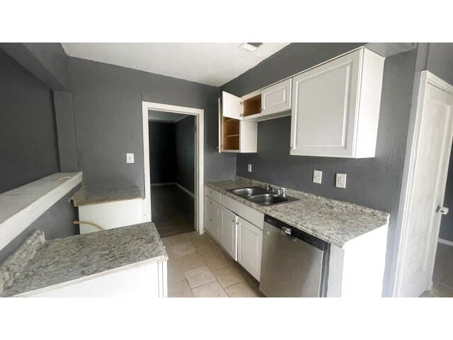 4518 Erath Street Fort Worth TX 76119