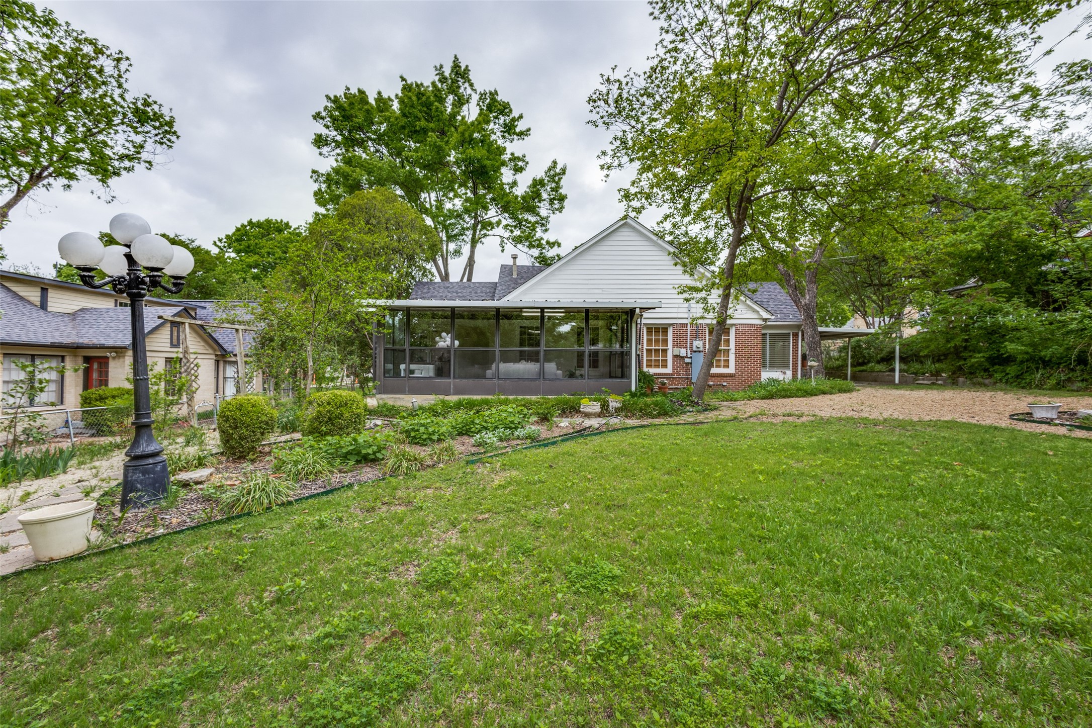 415 W Louisiana Street Mckinney TX 75069