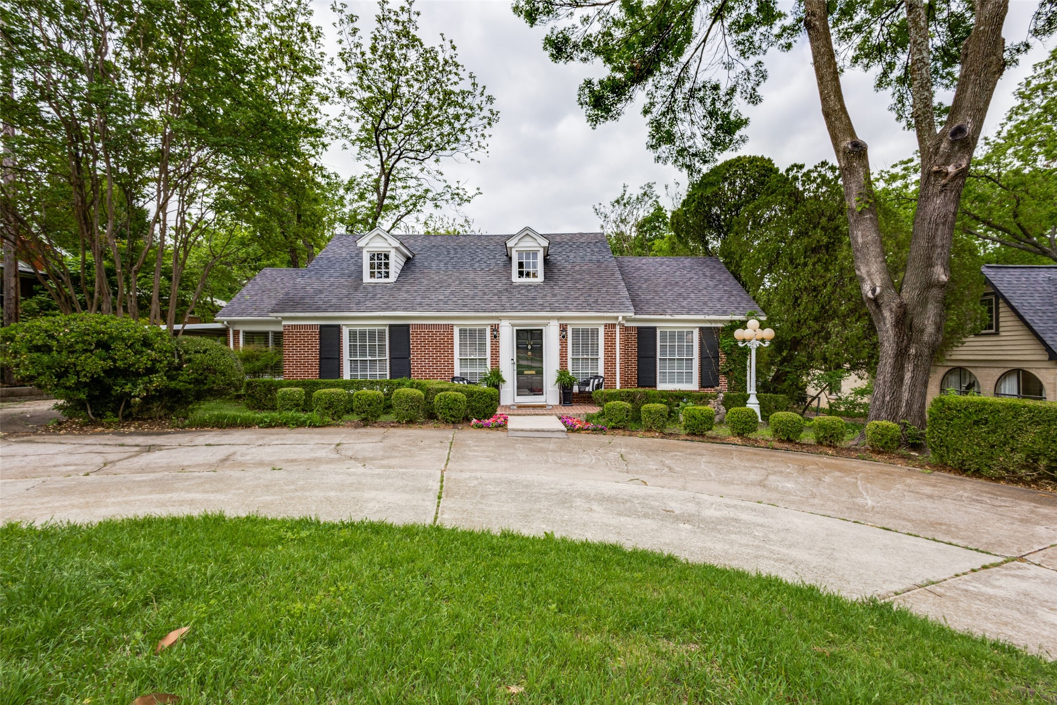 415 W Louisiana Street Mckinney TX 75069