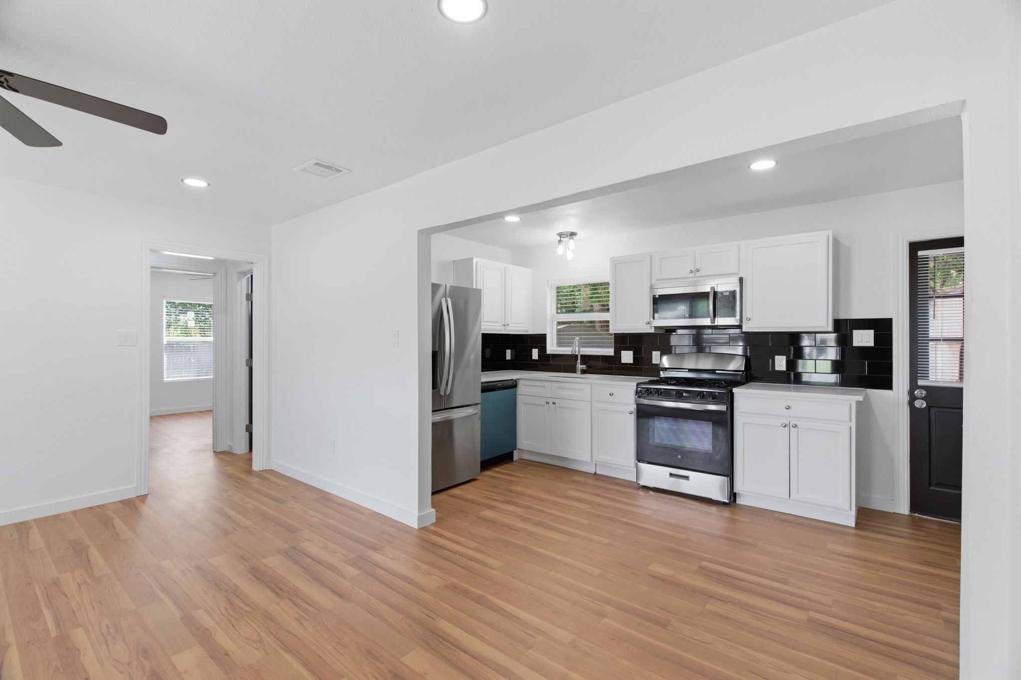 552 Souder Drive Hurst TX 76053