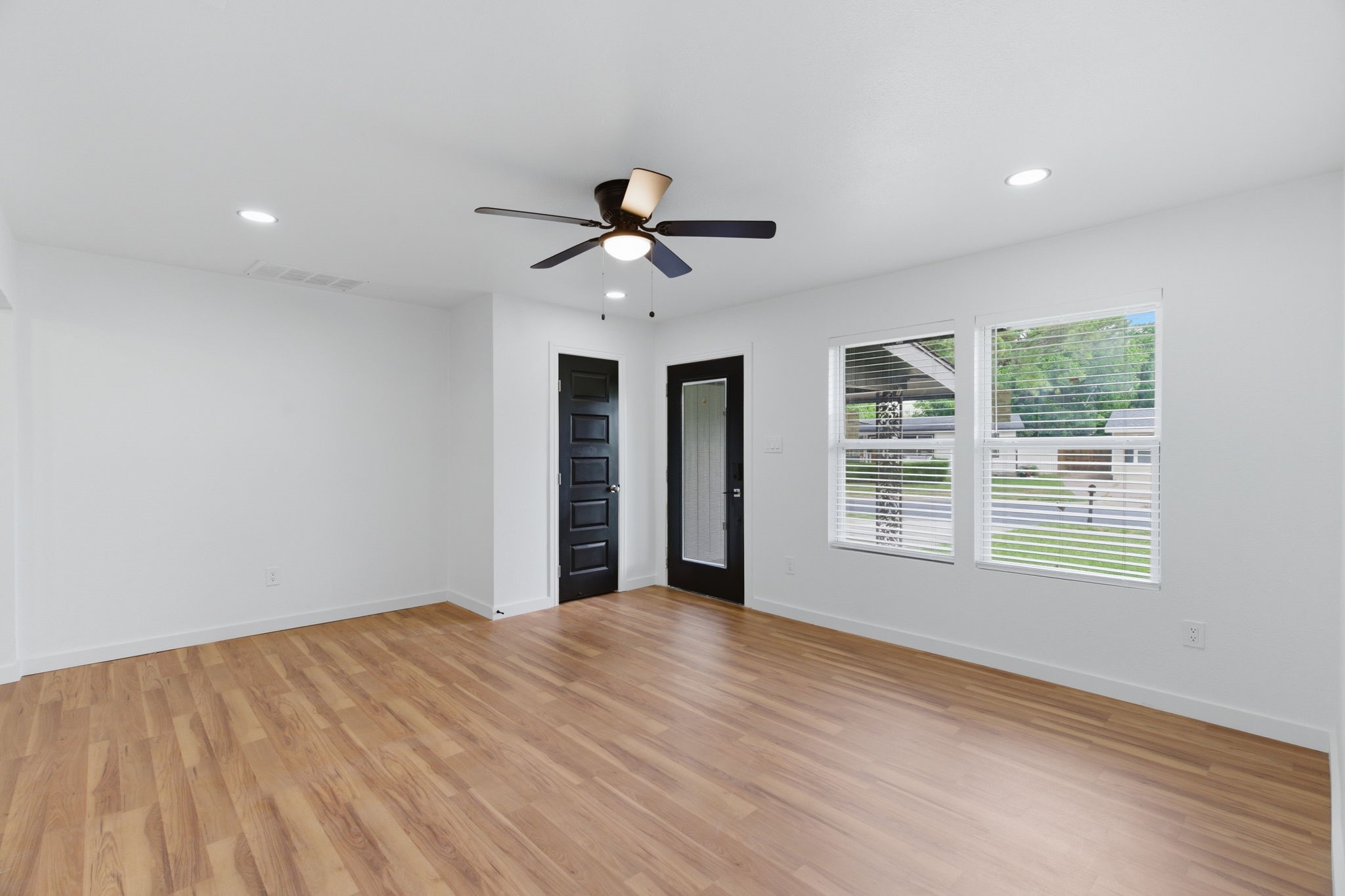 552 Souder Drive Hurst TX 76053