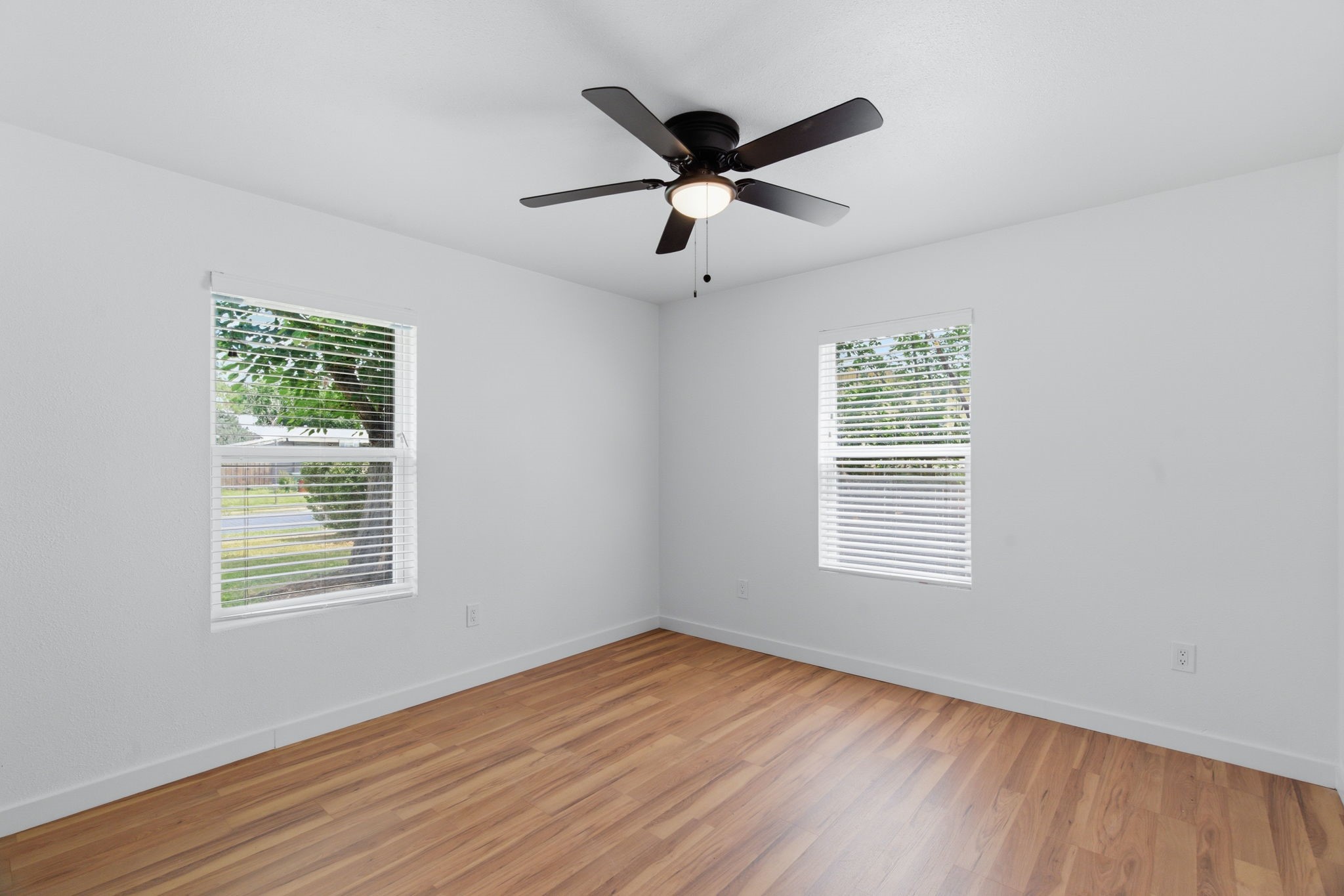 552 Souder Drive Hurst TX 76053