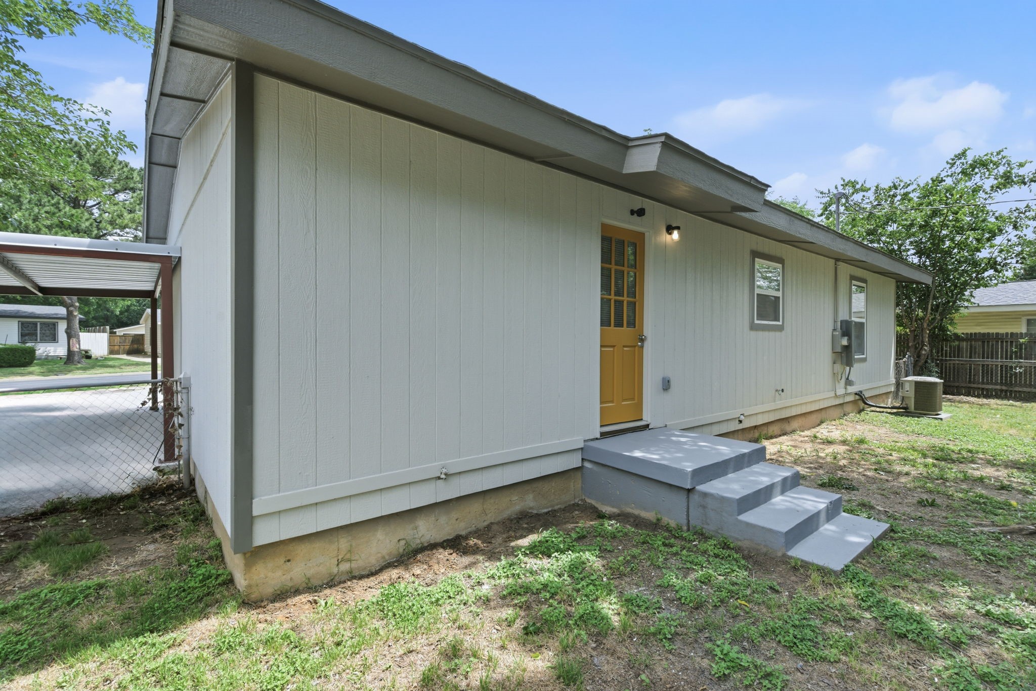 552 Souder Drive Hurst TX 76053