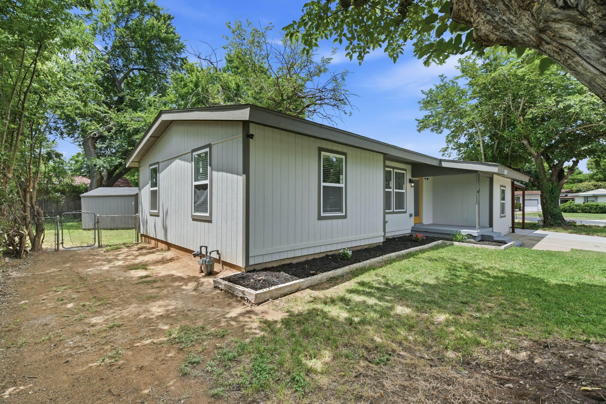 552 Souder Drive Hurst TX 76053