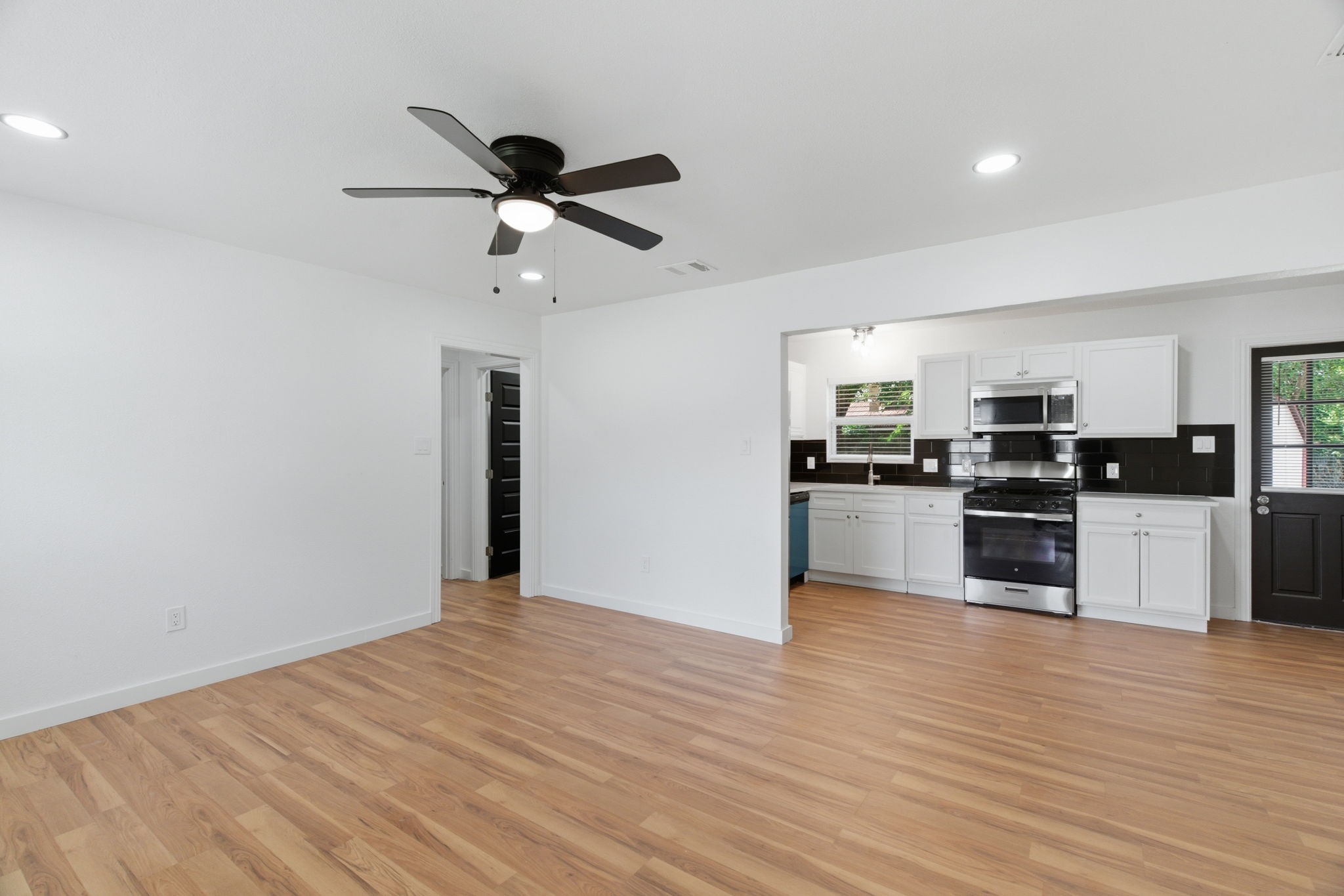 552 Souder Drive Hurst TX 76053