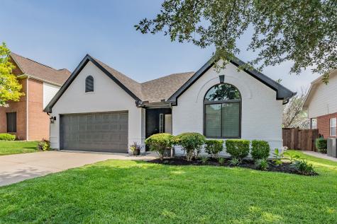 5952 Hillview Drive Watauga TX 76148