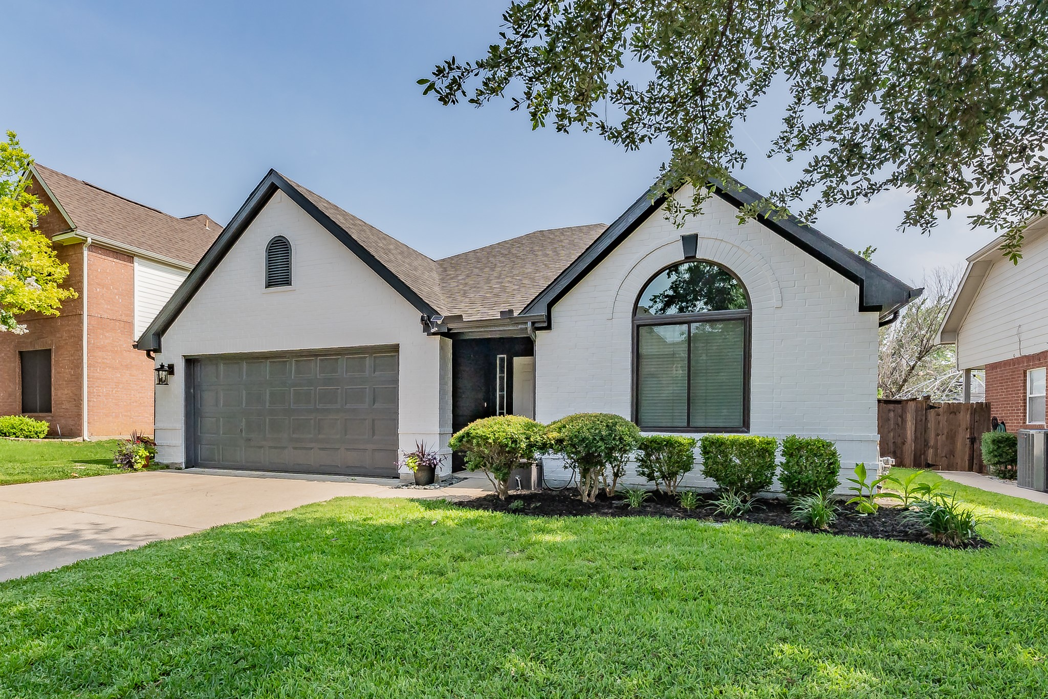 5952 Hillview Drive Watauga TX 76148