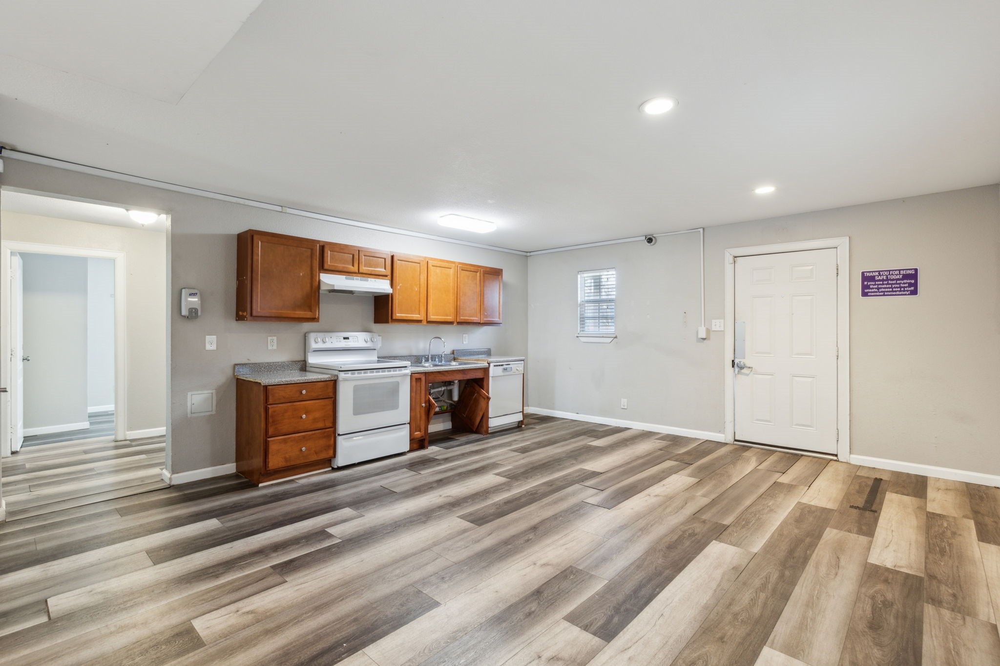 413 E 10th Street Dallas TX 75203