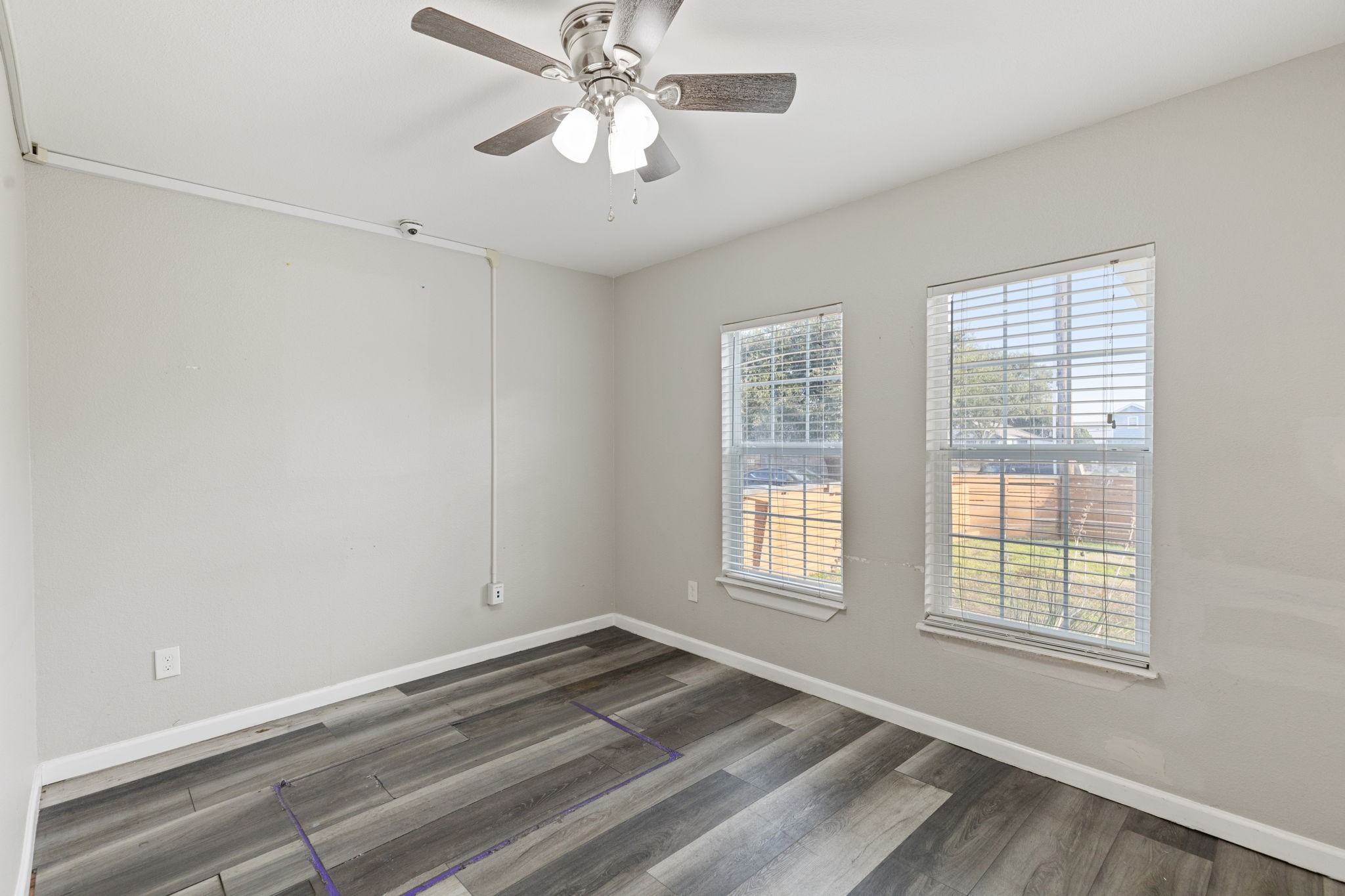 413 E 10th Street Dallas TX 75203