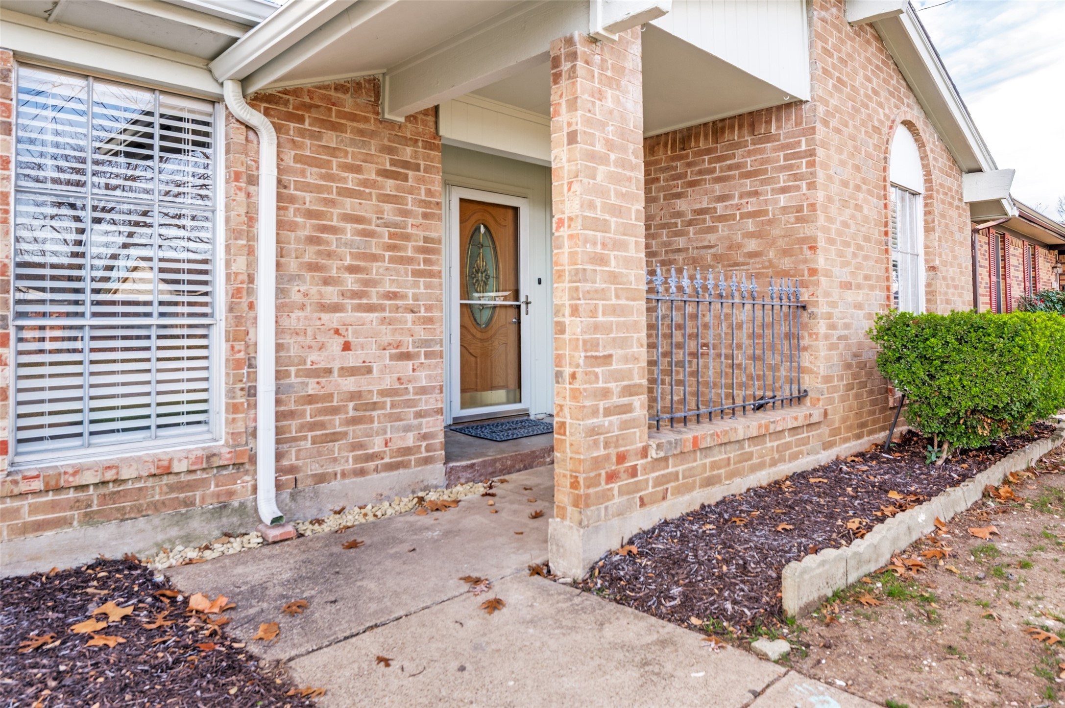 2730 Moonriver Lane Farmers Branch TX 75234