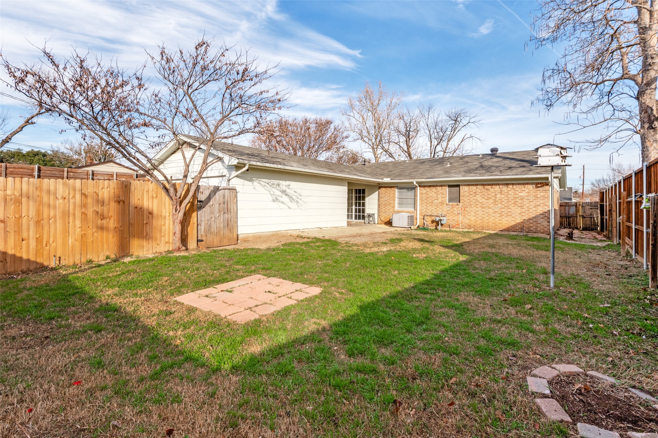 2730 Moonriver Lane Farmers Branch TX 75234
